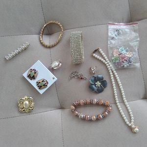 Lot of jewelry vintage Bob Mackey earrings plus more